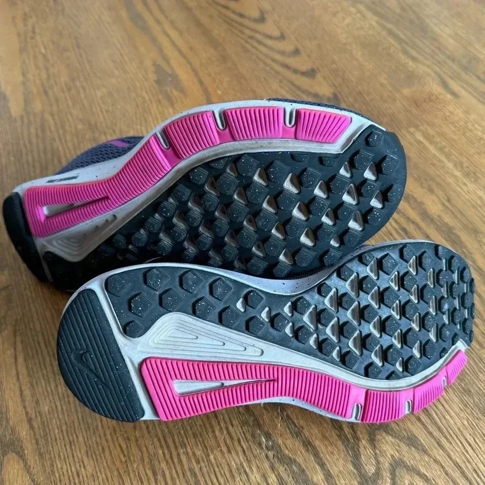Nike Quest 2 SE Running Shoes Women’s size 8